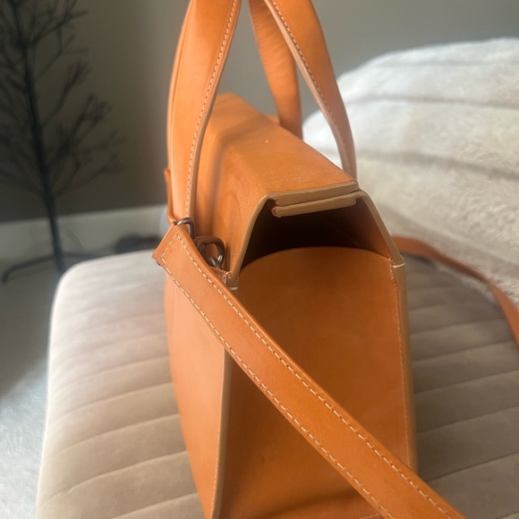 Gorgeous Tan Leather Isaac Reina Bag - Picture 8 of 11